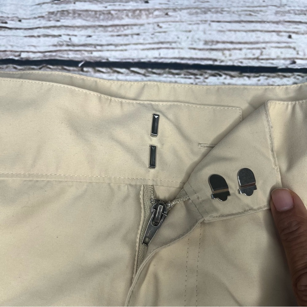 Patagonia Cream Women Shorts Size 8 - Picture 2 of 7